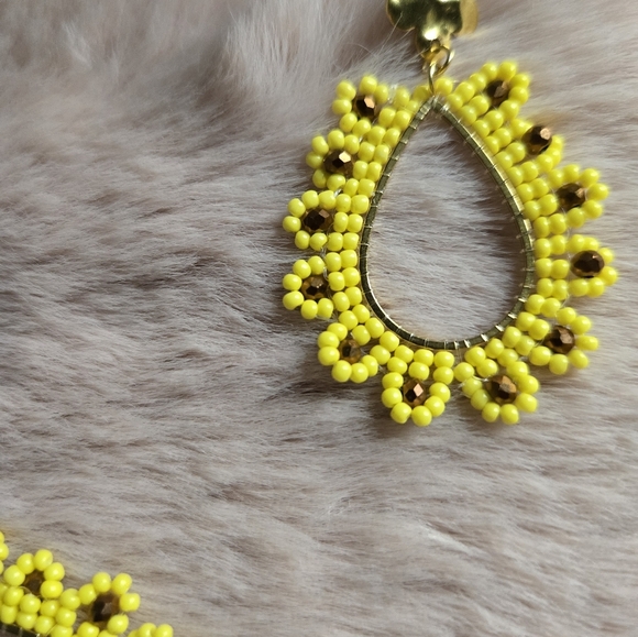 Sunflower Teardrop Earrings - Picture 2 of 4